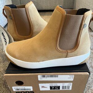 Womens BOGS Kicker Chelsea Leather Sneaker Boot NWT Size 7.5